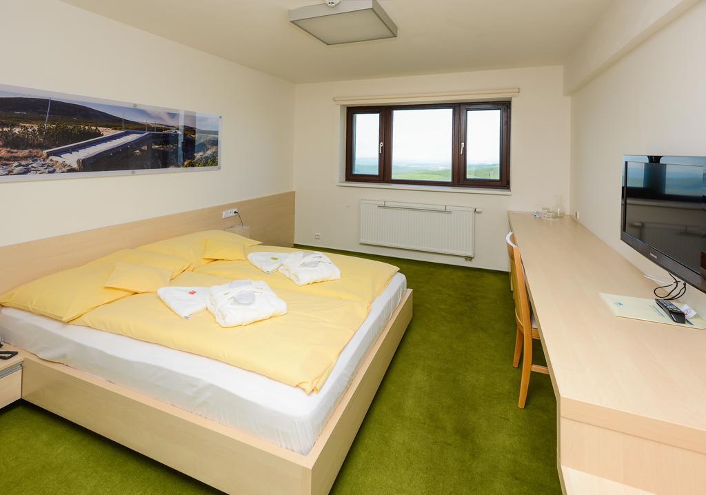 Horsky Hotel Friesovy Boudy Strážné Camera foto